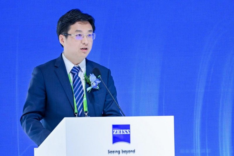 聚焦眼科创新，新一代机器人全飞秒引领屈光行业高质量发展