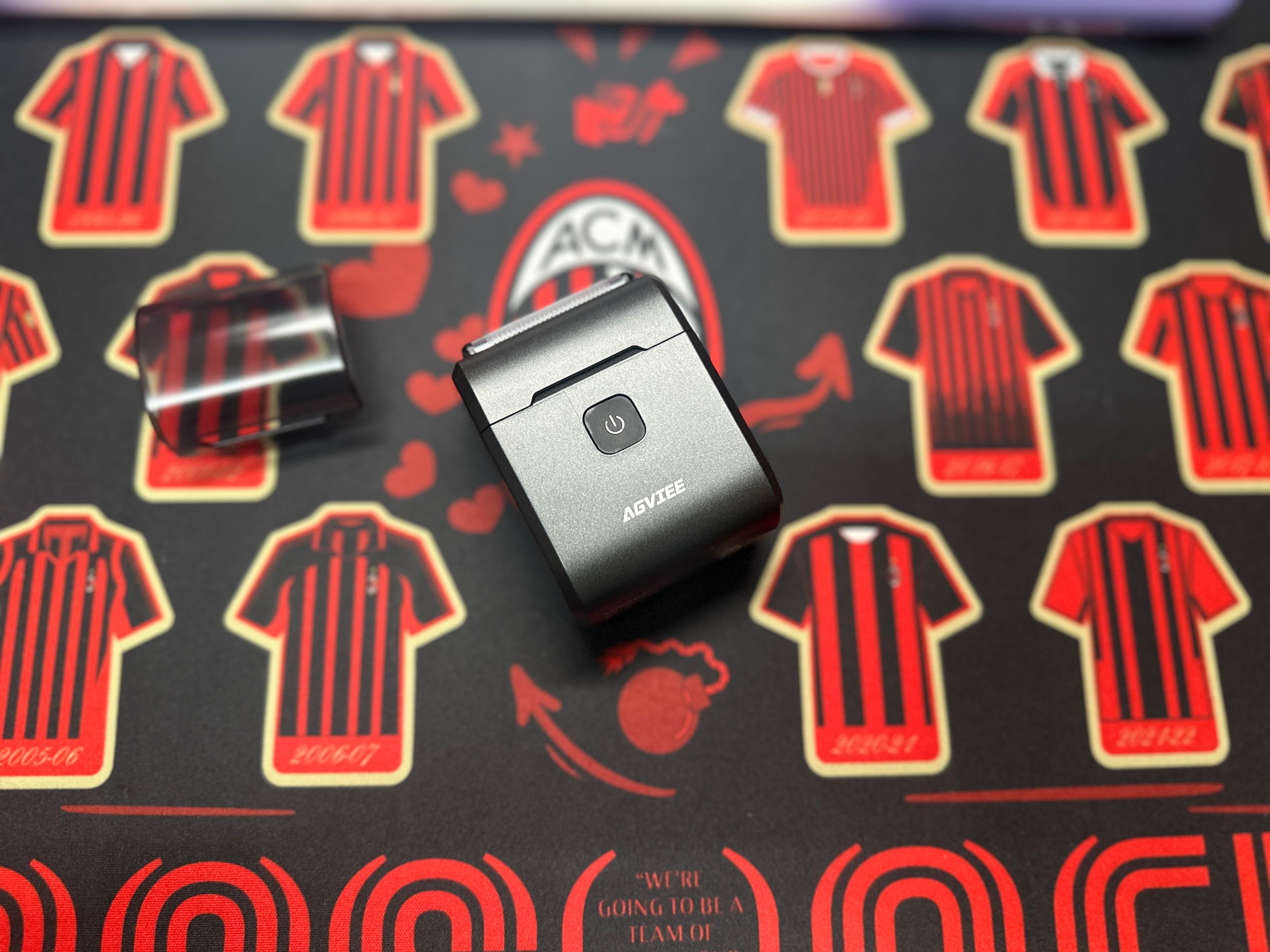 迷你五刀头卷王！未野往复式剃须刀测评：23000转堪比千元档配置