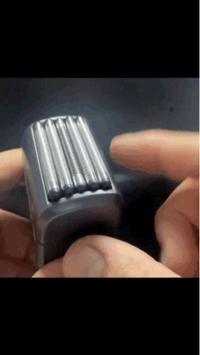 迷你五刀头卷王！未野往复式剃须刀测评：23000转堪比千元档配置