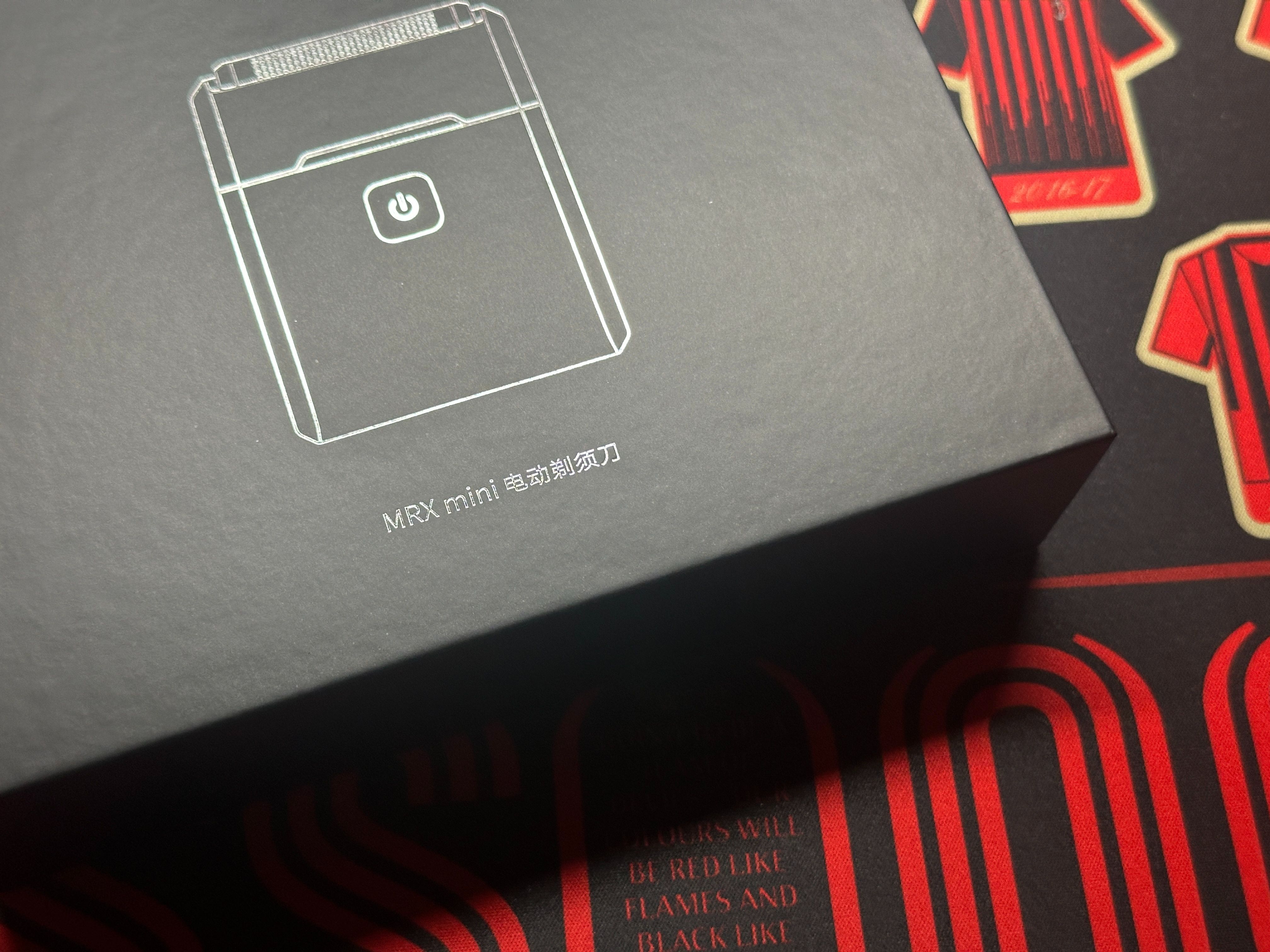 迷你五刀头卷王！未野往复式剃须刀测评：23000转堪比千元档配置