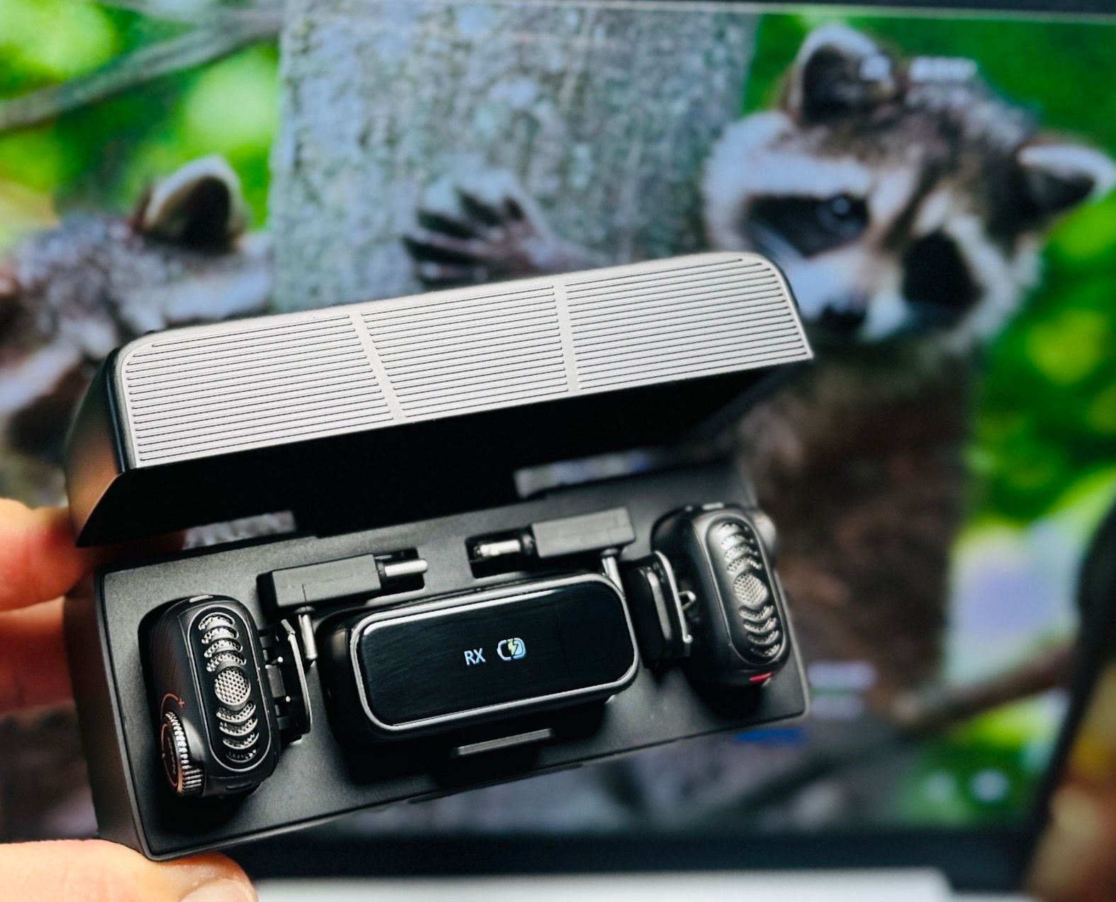 南卡Qmic领夹麦体验:数码达人的“声音美颜神器”,视频党狂喜!