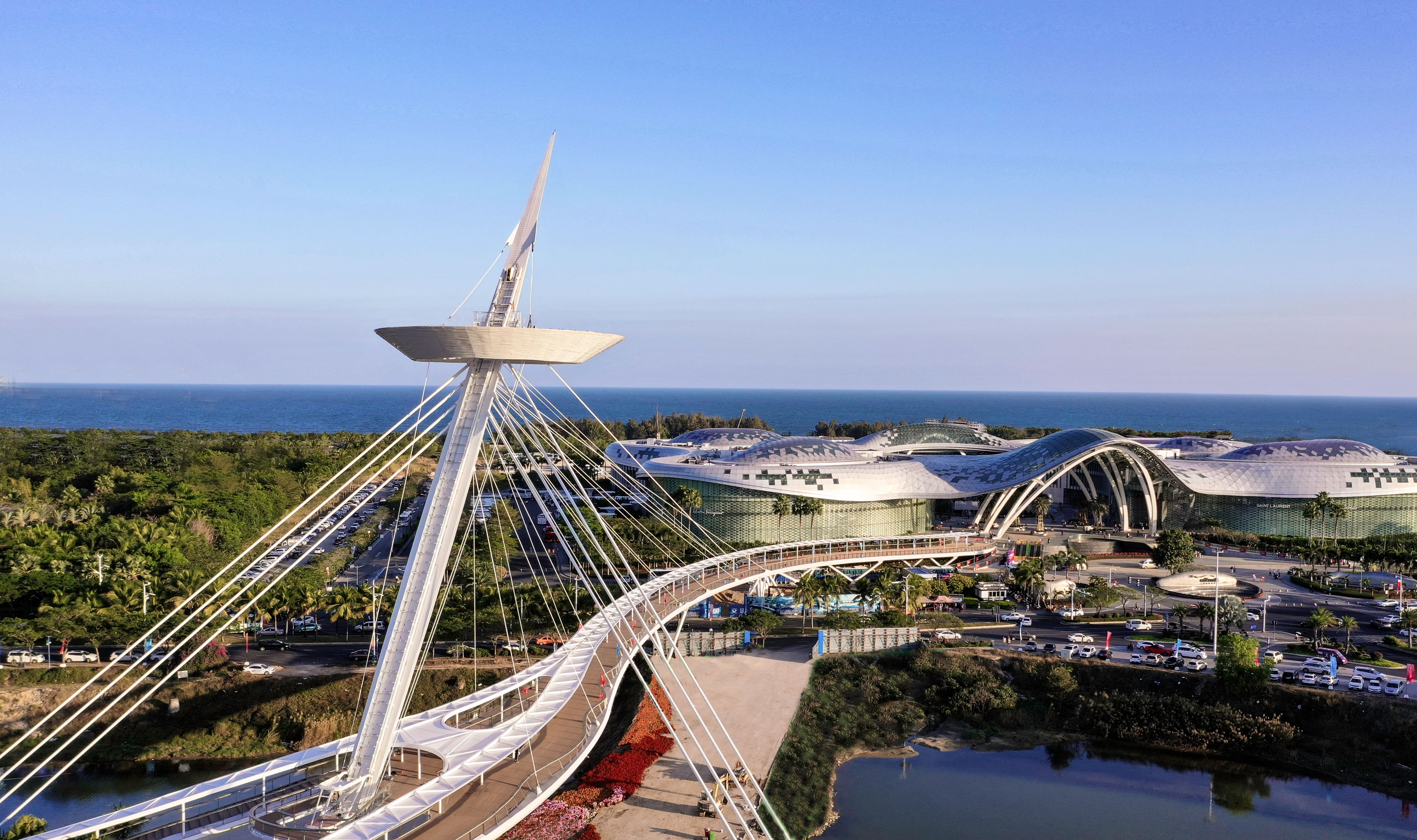 迎海南封关历史机遇，中免集团以创新生态引领全球消费新潮流