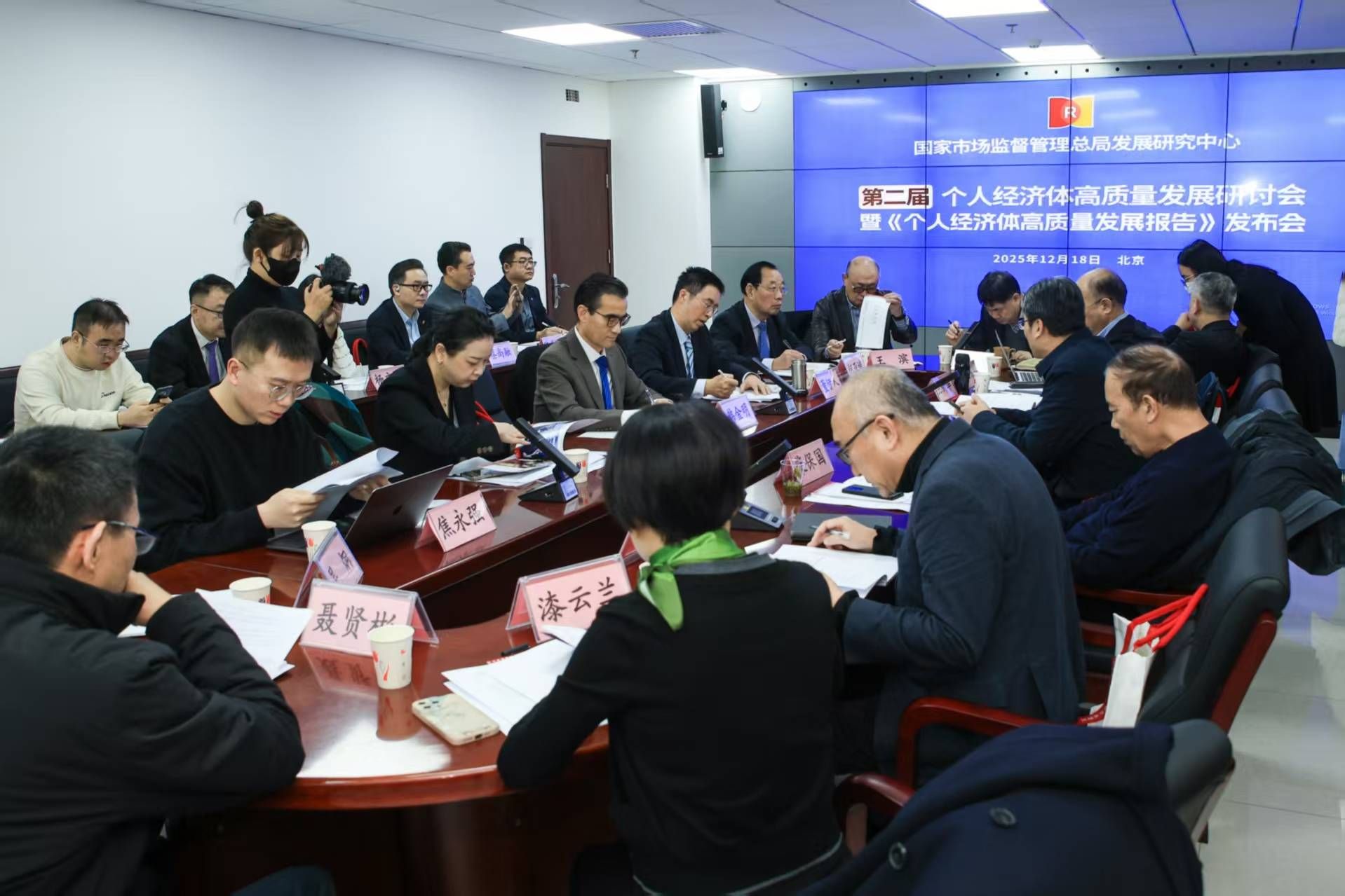 和治友德“投资于人”：赋能系统让普通人不再普通