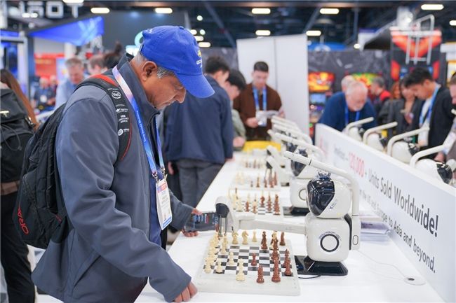 2026 CES 现象级焦点！元萝卜全场景矩阵彰显中国智造硬实力