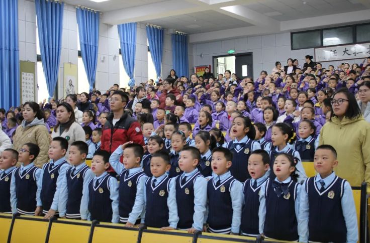 和田市十二小2025 - 2026第一学期：“育杰艺术体育奖学金”颁奖来袭！